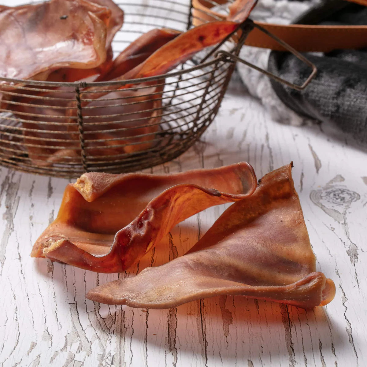 Hollings Pigs ears single